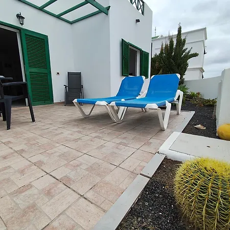 Apartment Marysol 2 With Terrace Close To The Sea