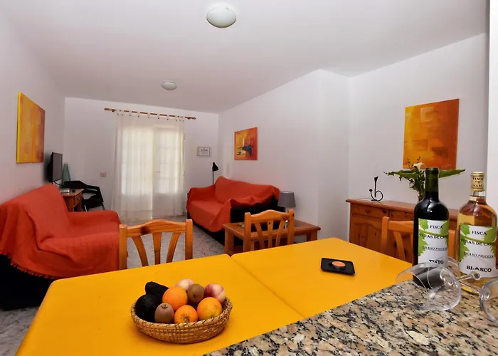 Apartment Marysol 2 With Terrace Close To The Sea Punta Mujeres